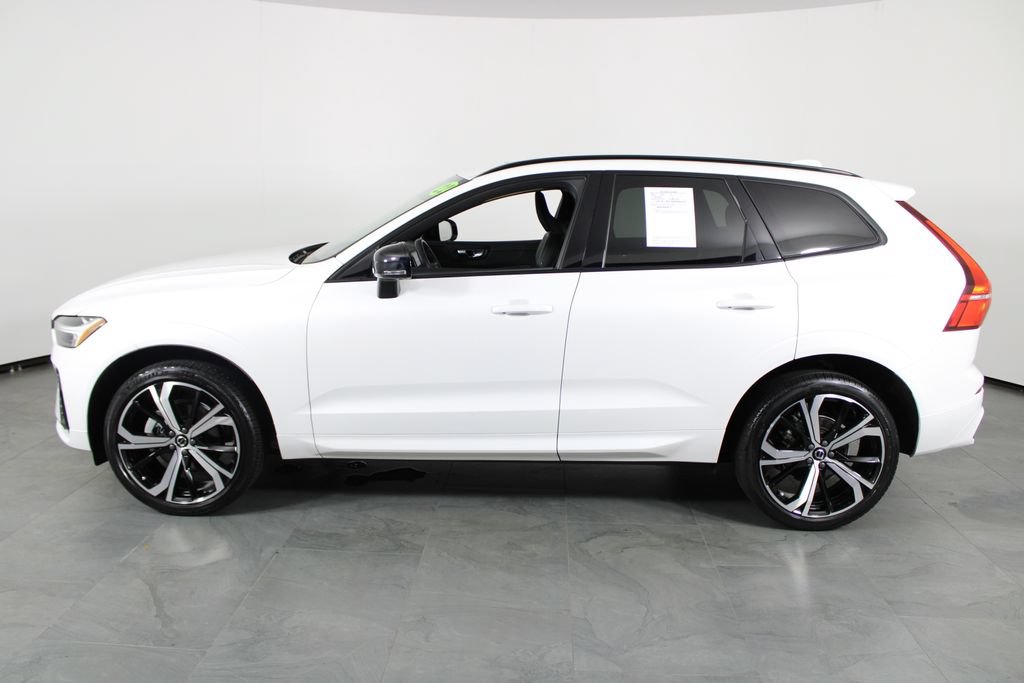 Used 2022 Volvo XC60 B5 R-Design w/ Protection Package Premier FWD image 12