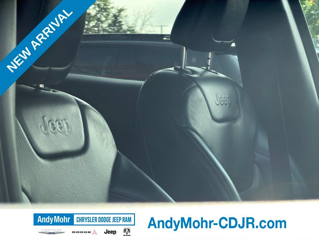 Used 2019 Jeep Cherokee Limited AWD/4WD image 40