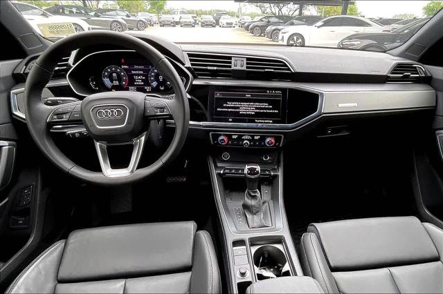 Certified 2025 Audi Q3 2.0T Premium w/ Convenience Package AWD/4WD image 16
