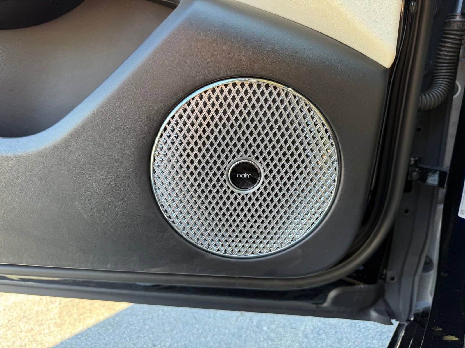 Used 2020 Bentley Flying Spur W12 image 46