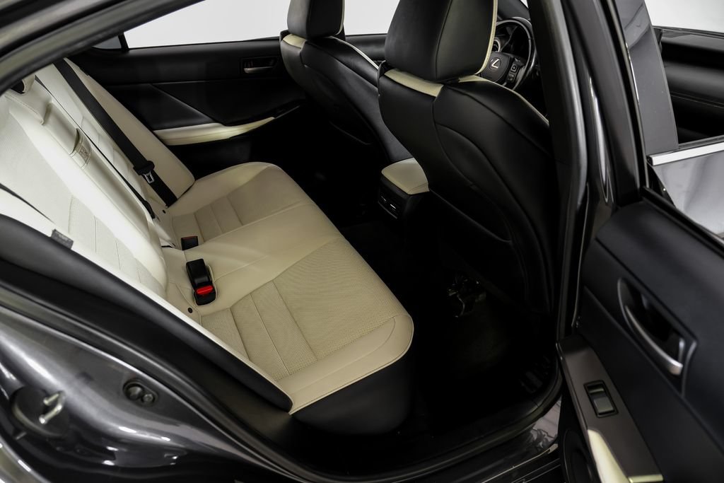 Used 2022 Lexus IS 350 F Sport RWD image 42