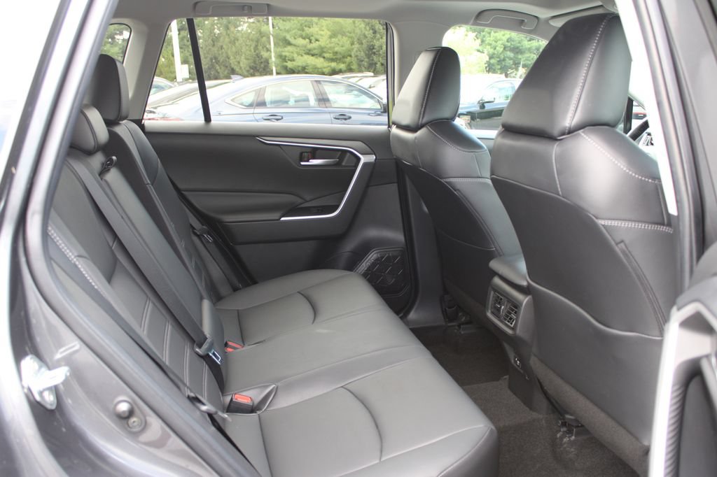 Used 2021 Toyota RAV4 XLE Premium AWD/4WD image 14