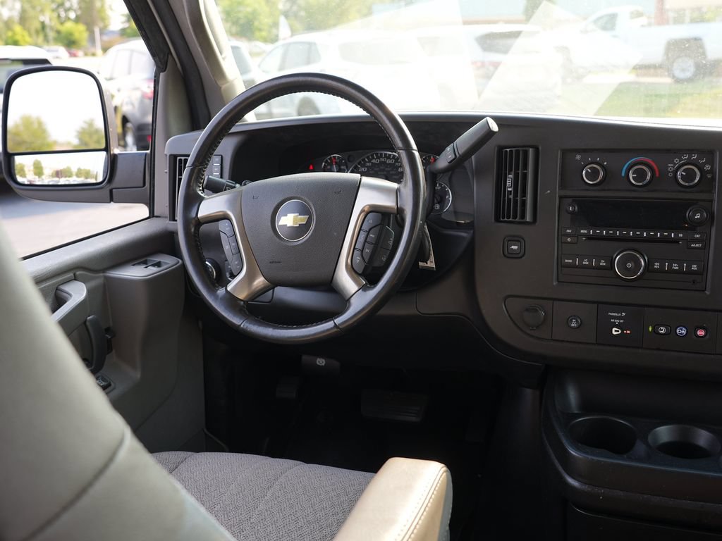Used 2018 Chevrolet Express 3500 LT w/ LT Preferred Equipment Group RWD image 22