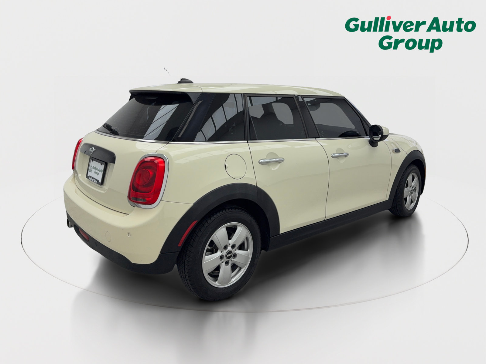 Used 2020 MINI Cooper 4-Door Hardtop FWD image 9