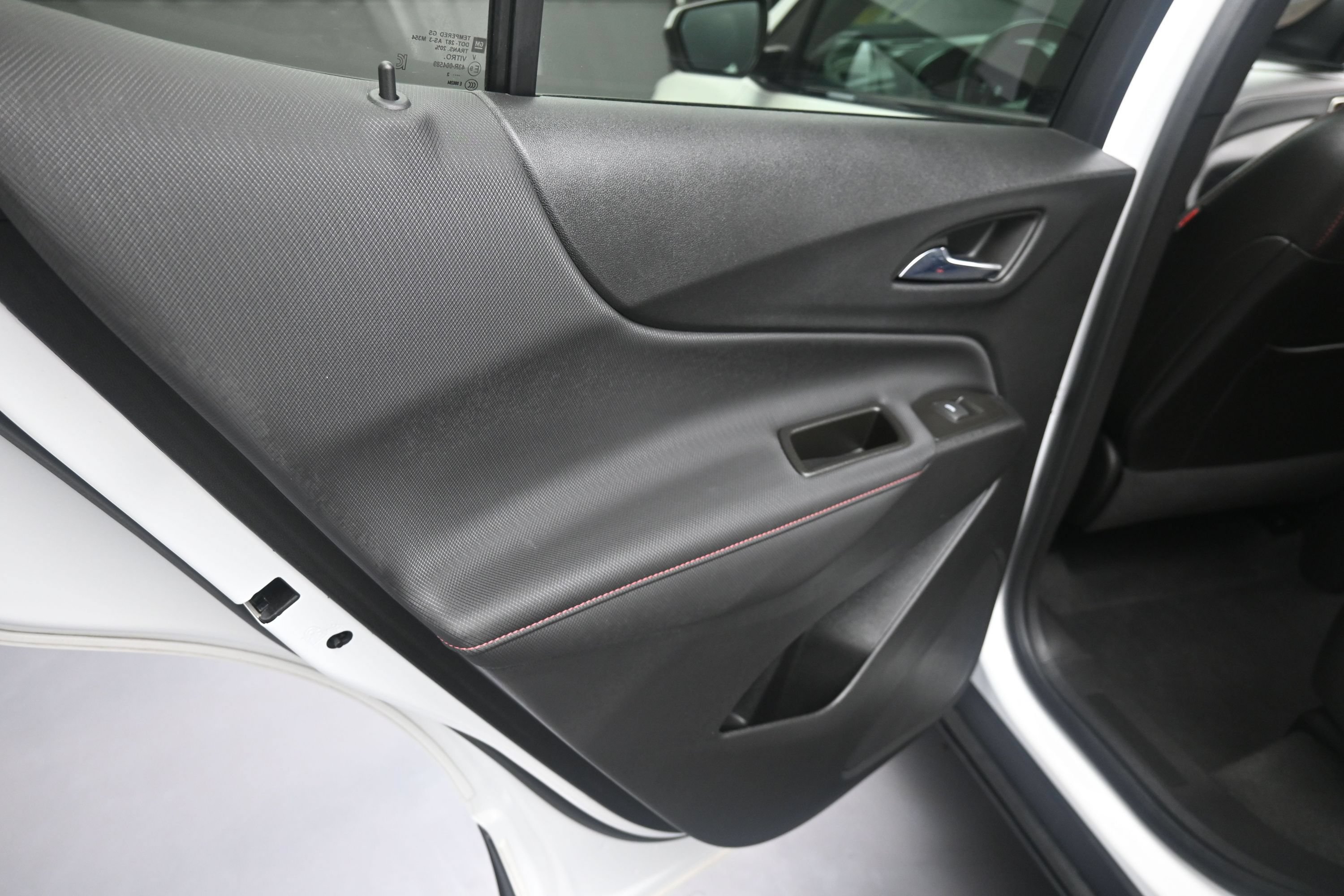 Used 2022 Chevrolet Equinox RS AWD/4WD image 21