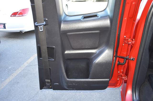 Used 2017 Toyota Tacoma 4x4 Access Cab image 44