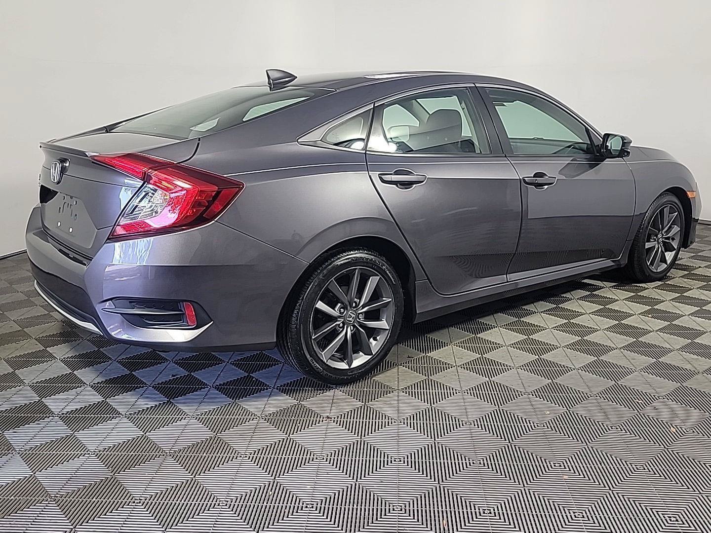 Certified 2019 Honda Civic EX image 4
