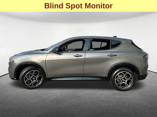 Used 2025 Alfa Romeo Tonale AWD/4WD image 6