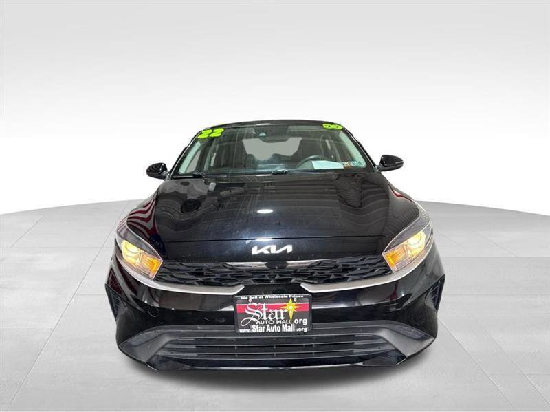 Used 2022 Kia Forte LXS image 2