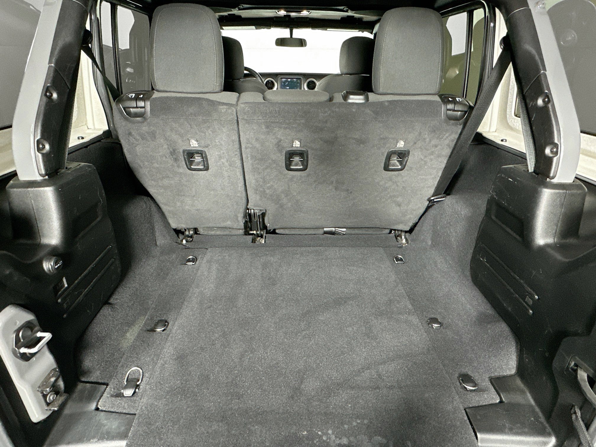 Used 2021 Jeep Wrangler Unlimited Willys image 23