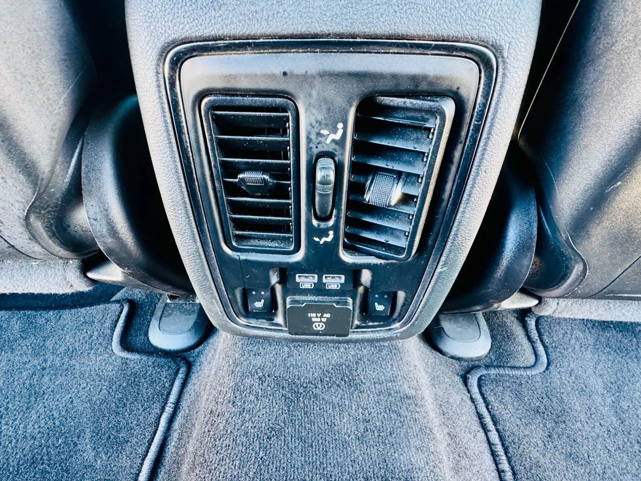 Used 2014 Jeep Grand Cherokee SRT8 w/ Luxury Group II image 60