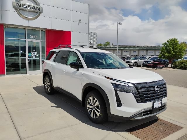 New 2026 Nissan Pathfinder SL AWD/4WD image 3