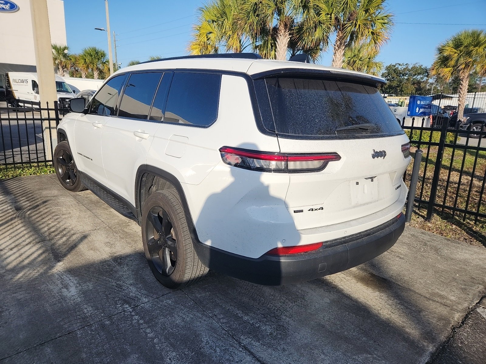 Used 2023 Jeep Grand Cherokee L Limited w/ Black Appearance Package