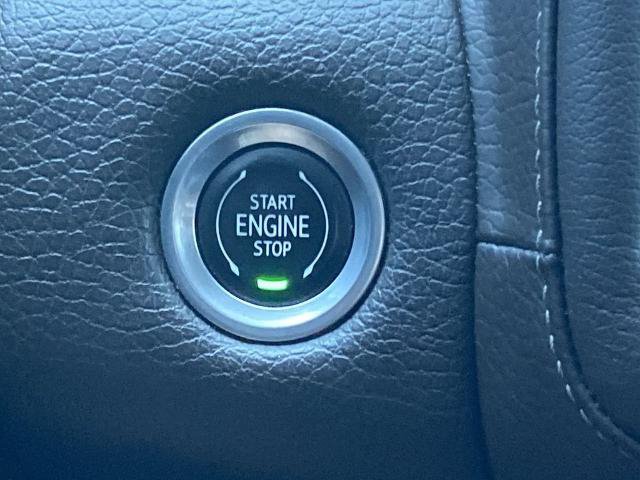 Used 2022 GMC Yukon Denali AWD/4WD image 12