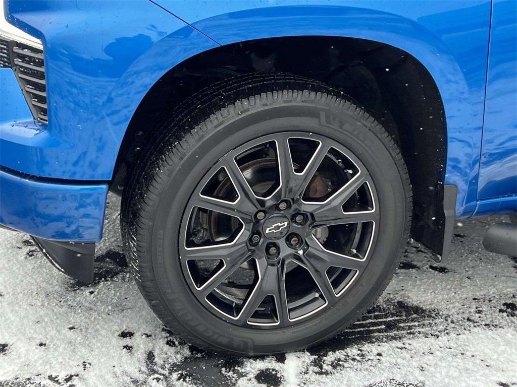 Certified 2022 Chevrolet Silverado 1500 RST w/ Convenience Package II image 9