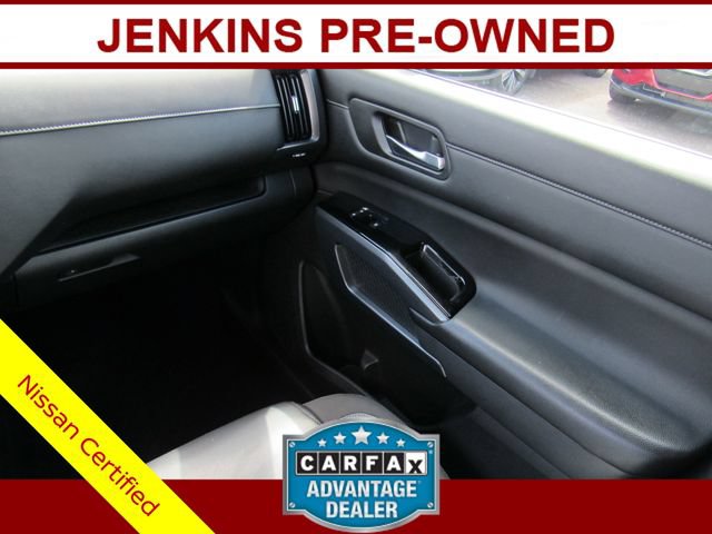 Certified 2022 Nissan Pathfinder SL FWD image 21