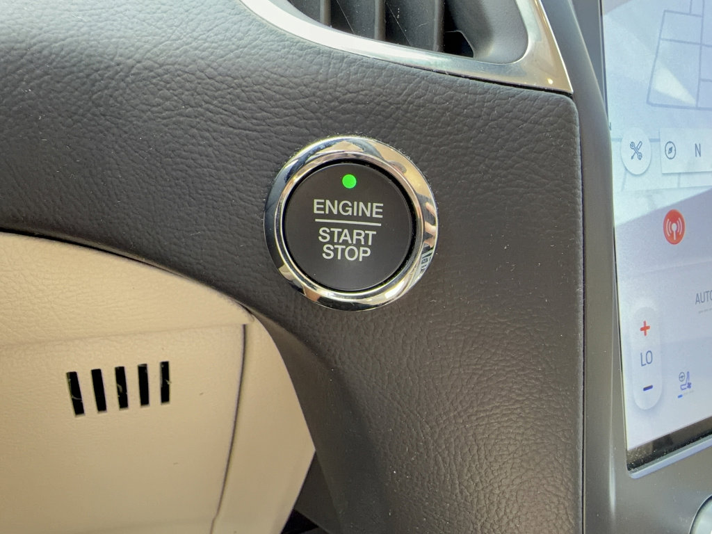 Certified 2021 Ford Edge Titanium w/ Equipment Group 301A image 23