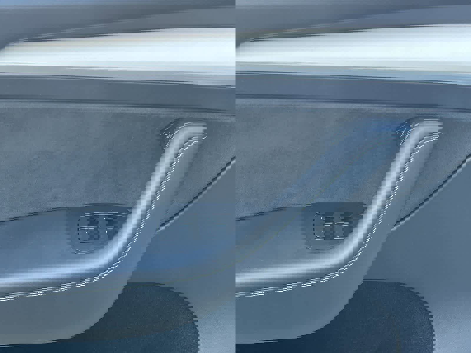 Used 2023 Tesla Model Y Long Range image 13