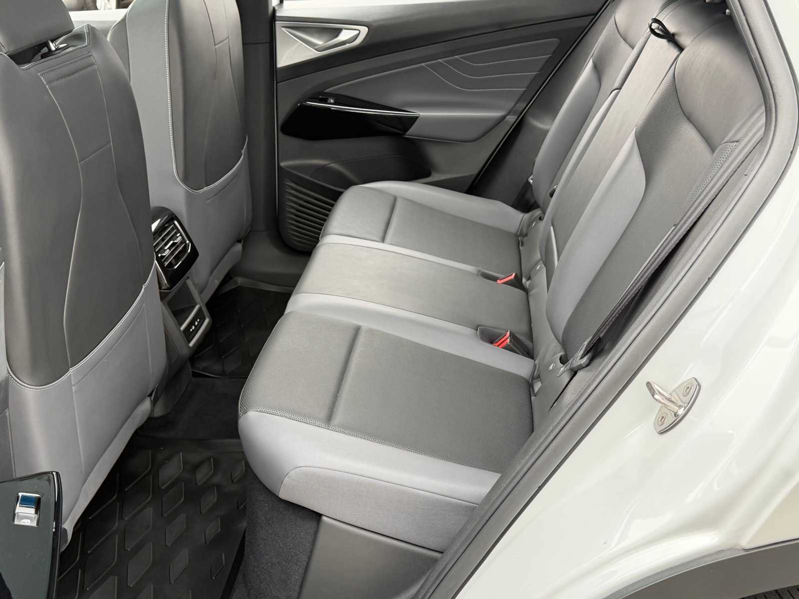 Used 2023 Volkswagen ID.4 S RWD image 26