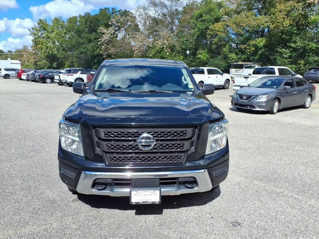 Used 2021 Nissan Titan SV w/ SV Convenience Package image 8