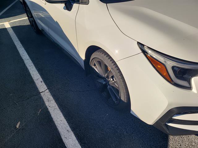 Used 2025 Toyota Corolla SE w/ SE Premium Package image 8