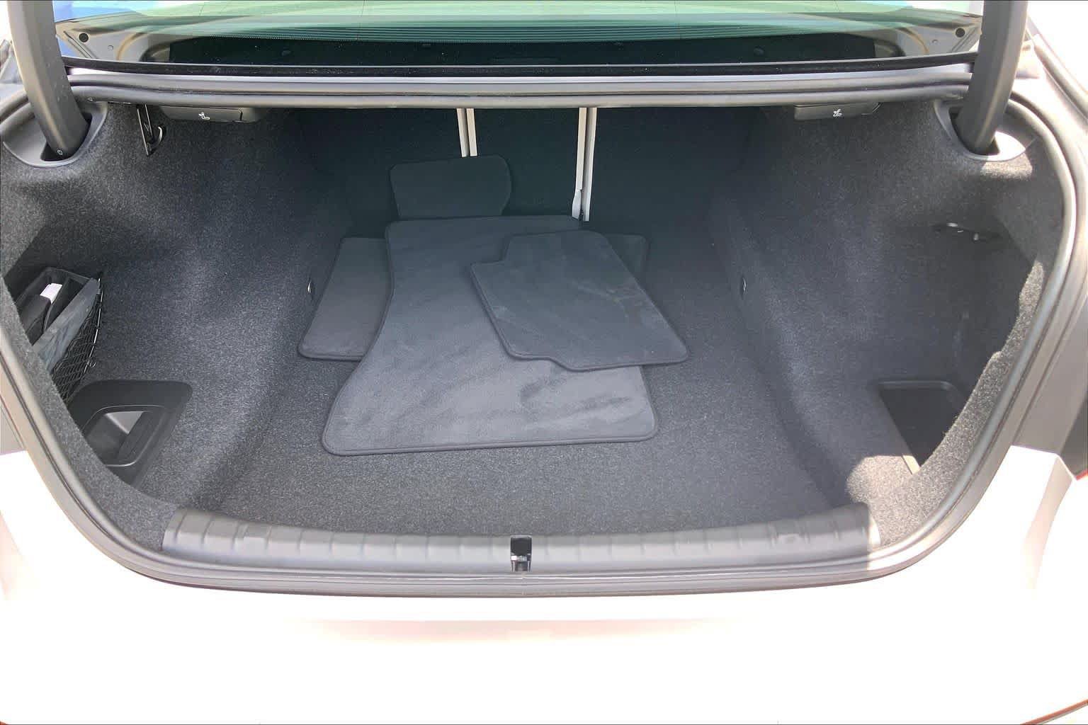 Used 2019 BMW 540i w/ M Sport Package RWD image 34