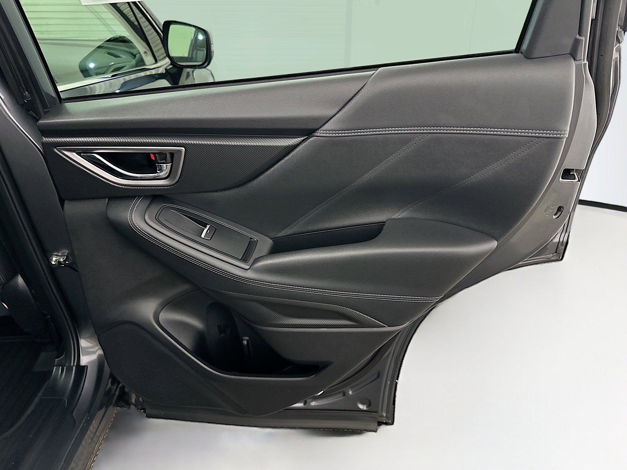 Used 2020 Subaru Forester Limited image 33