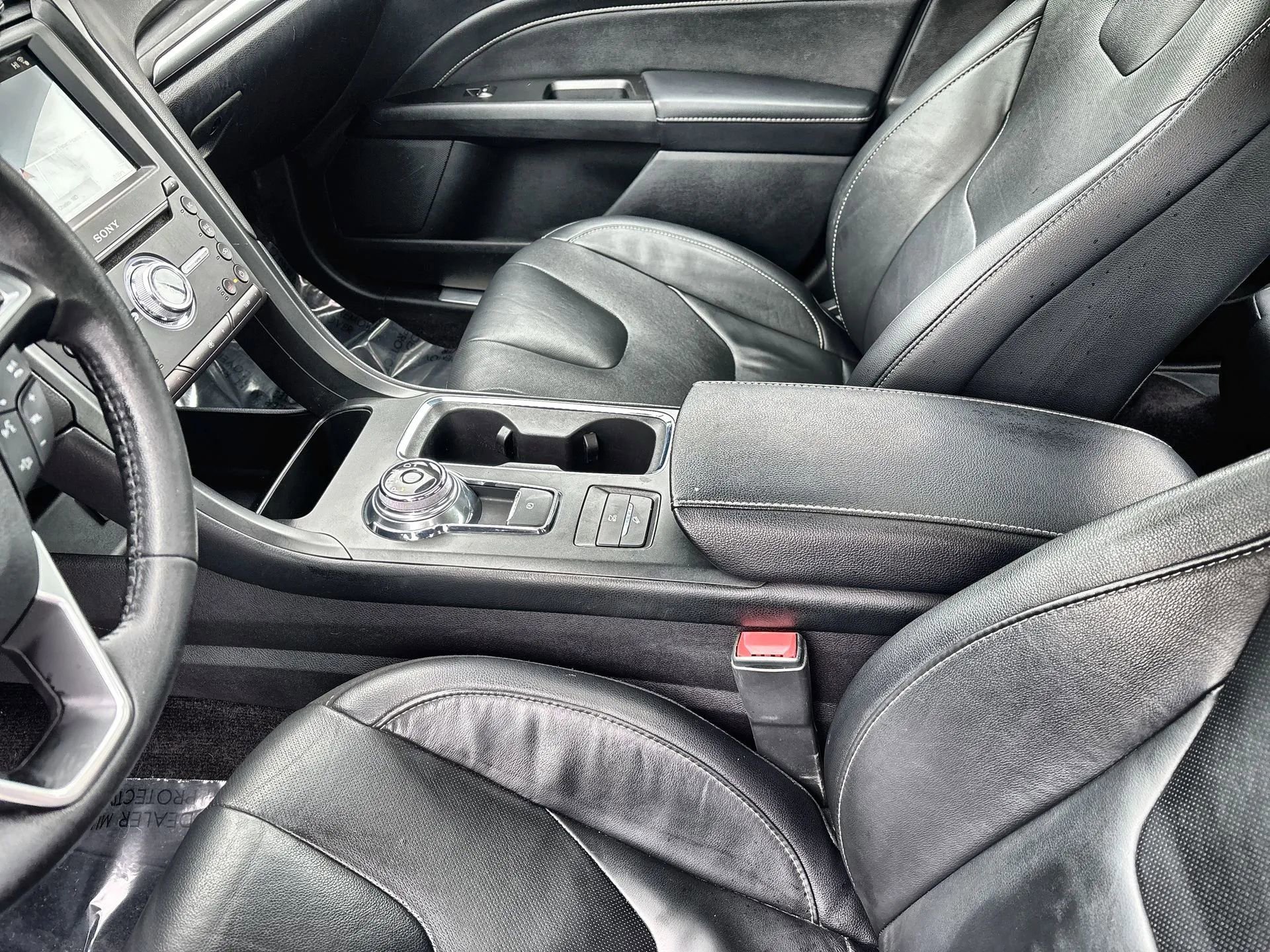 Used 2017 Ford Fusion Titanium image 23