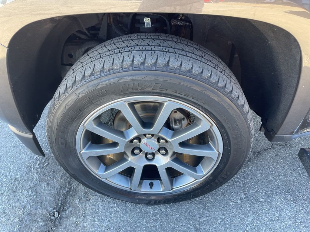 Used 2019 GMC Canyon Denali image 9