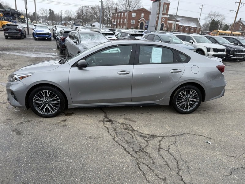 Certified 2023 Kia Forte GT-Line image 4