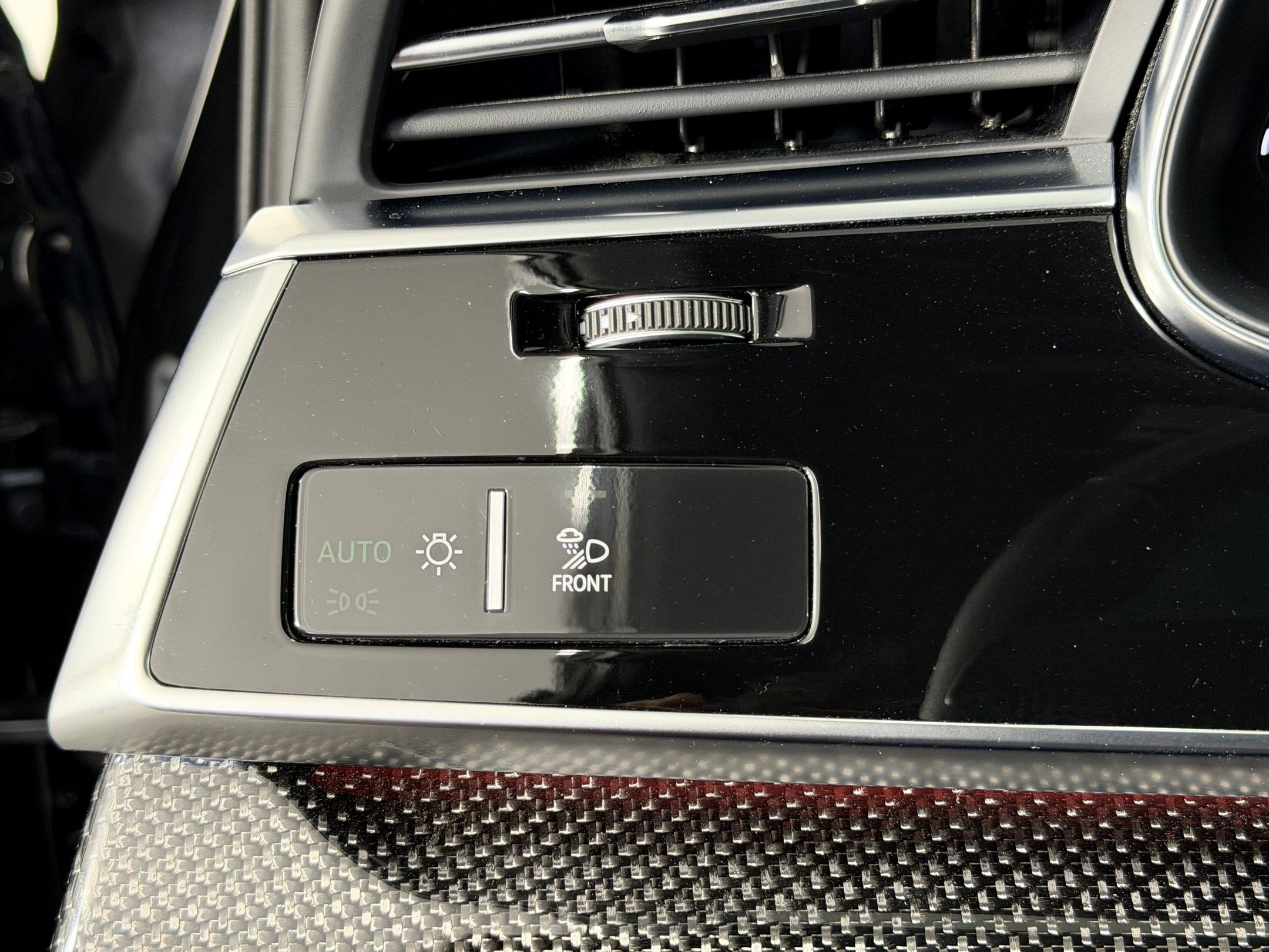 Used 2023 Audi SQ7 Prestige w/ Prestige Package AWD/4WD image 28