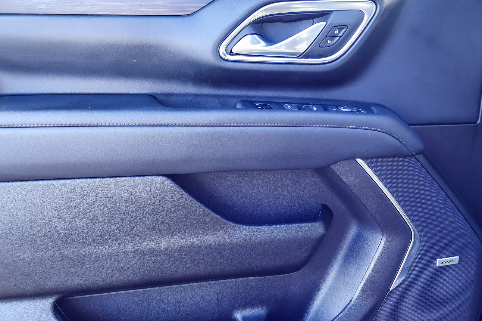 Used 2024 Chevrolet Suburban LT image 11