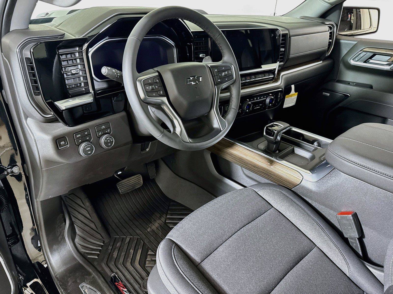 New 2026 Chevrolet Silverado 1500 LT Trail Boss w/ Convenience Package II AWD/4WD image 5