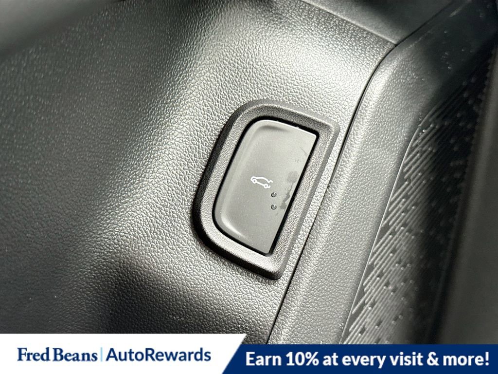 New 2026 GMC Terrain Elevation w/ Elevation Premium Package image 40