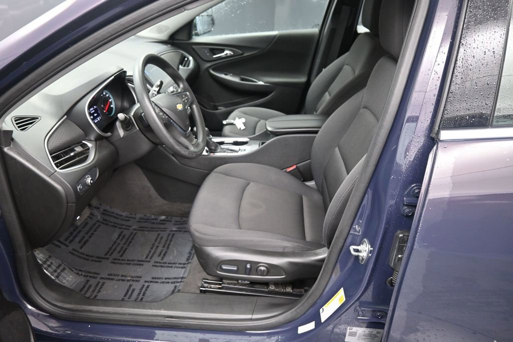 Used 2025 Chevrolet Malibu LT FWD image 26