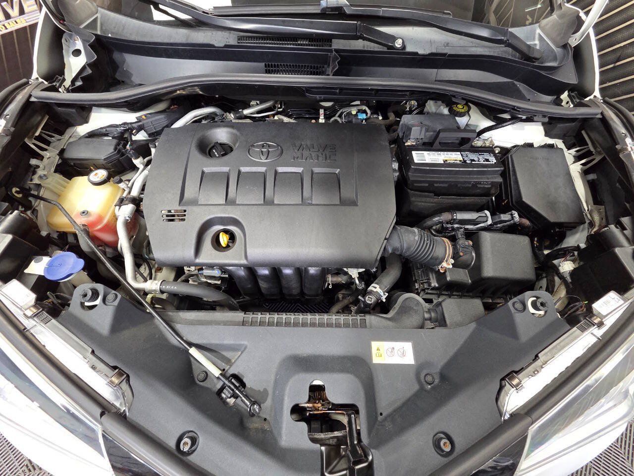 Used 2018 Toyota C-HR XLE FWD image 28