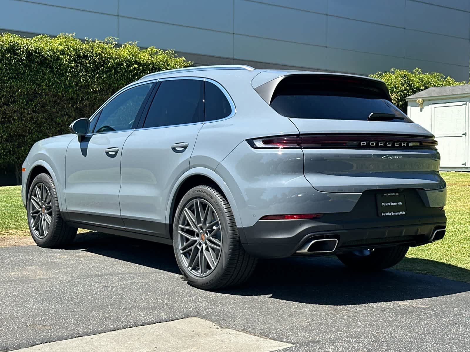 New 2026 Porsche Cayenne AWD/4WD image 3
