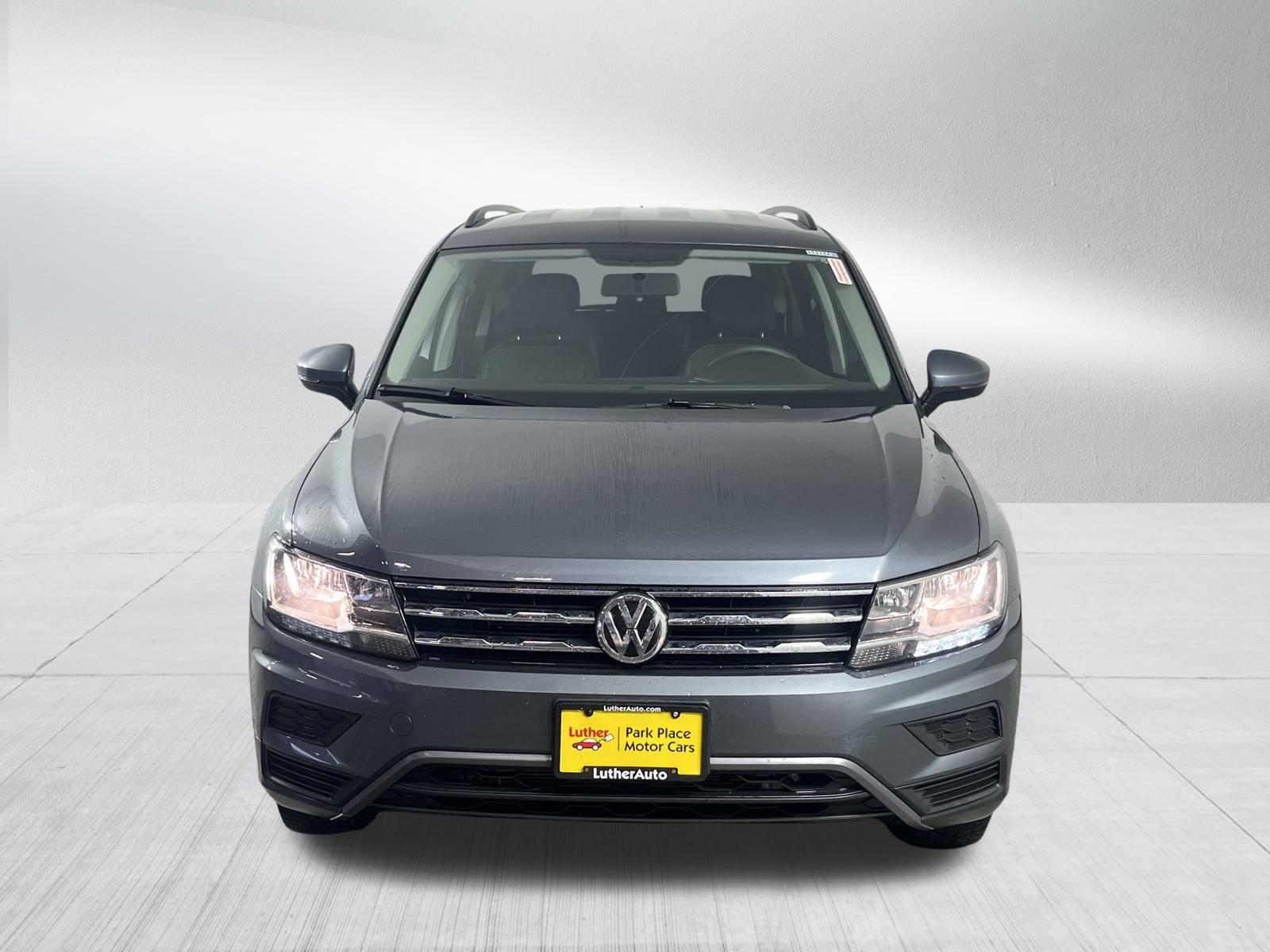 Used 2021 Volkswagen Tiguan S image 2