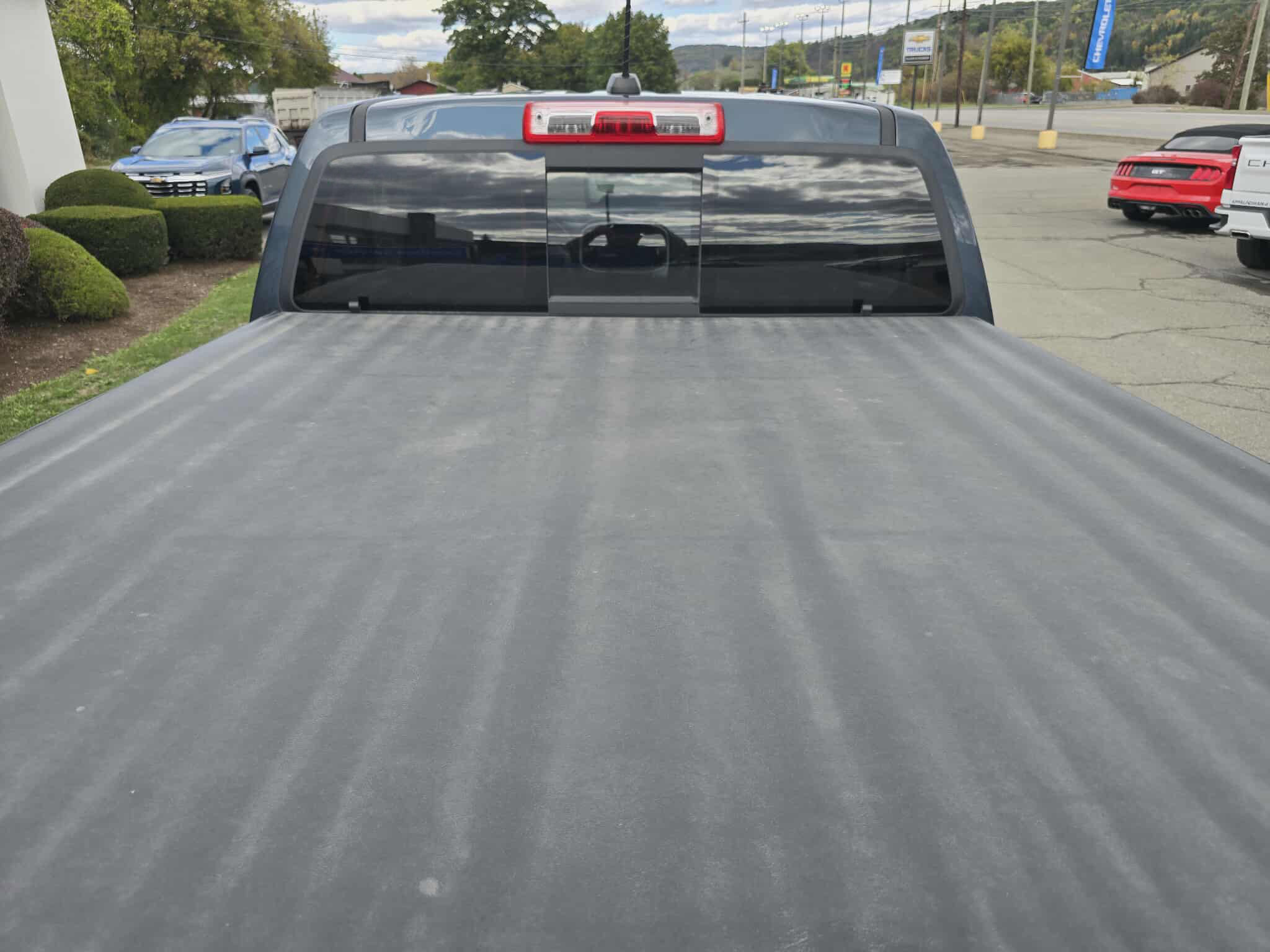 Used 2019 GMC Canyon SLT w/ Driver Alert Package image 5