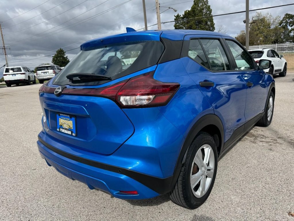 Used 2022 Nissan Kicks S FWD image 3