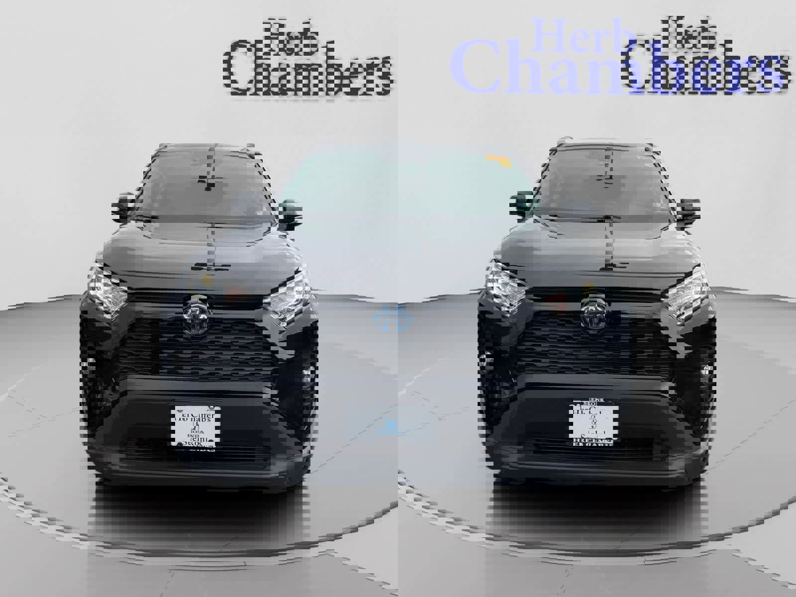 Used 2021 Toyota RAV4 XLE w/ Convenience Package AWD/4WD image 2