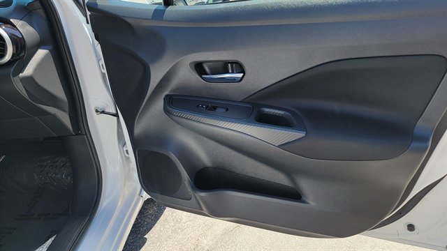 Used 2022 Nissan Versa SV w/ Trunk Package FWD image 37