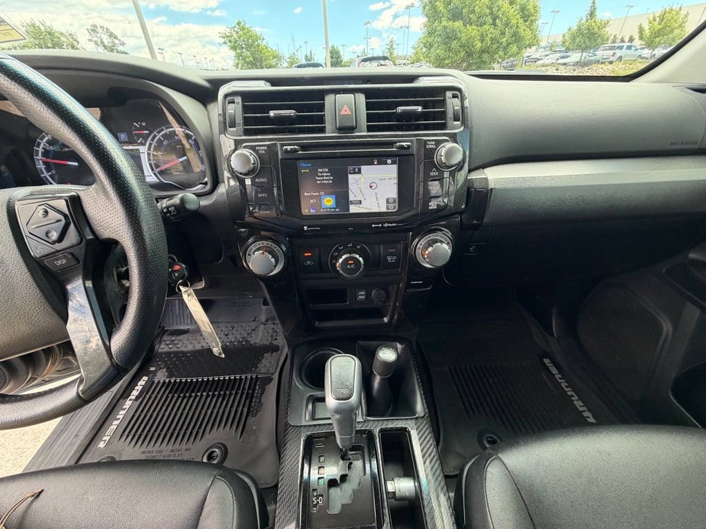 Used 2018 Toyota 4Runner TRD Off-Road Premium AWD/4WD image 29