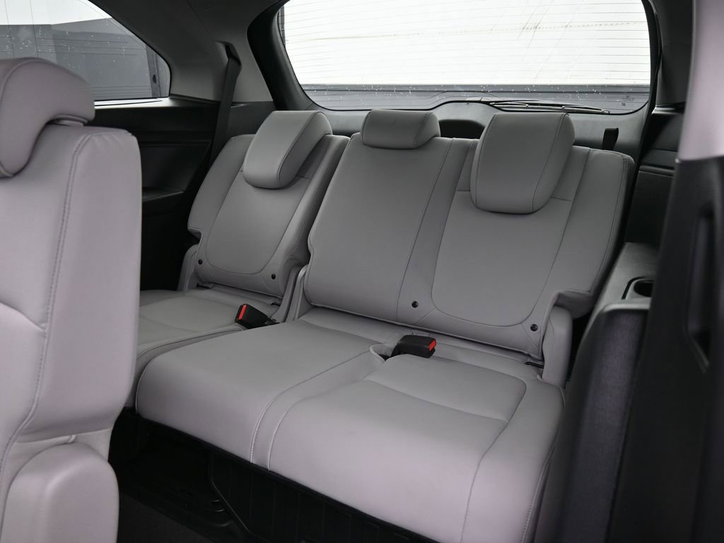Certified 2024 Honda Odyssey Touring image 36