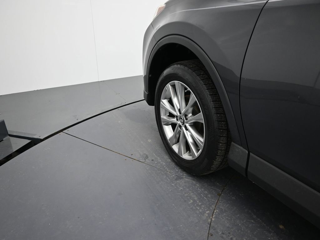 Used 2018 Toyota RAV4 Limited w/ Advanced Technology Package image 12