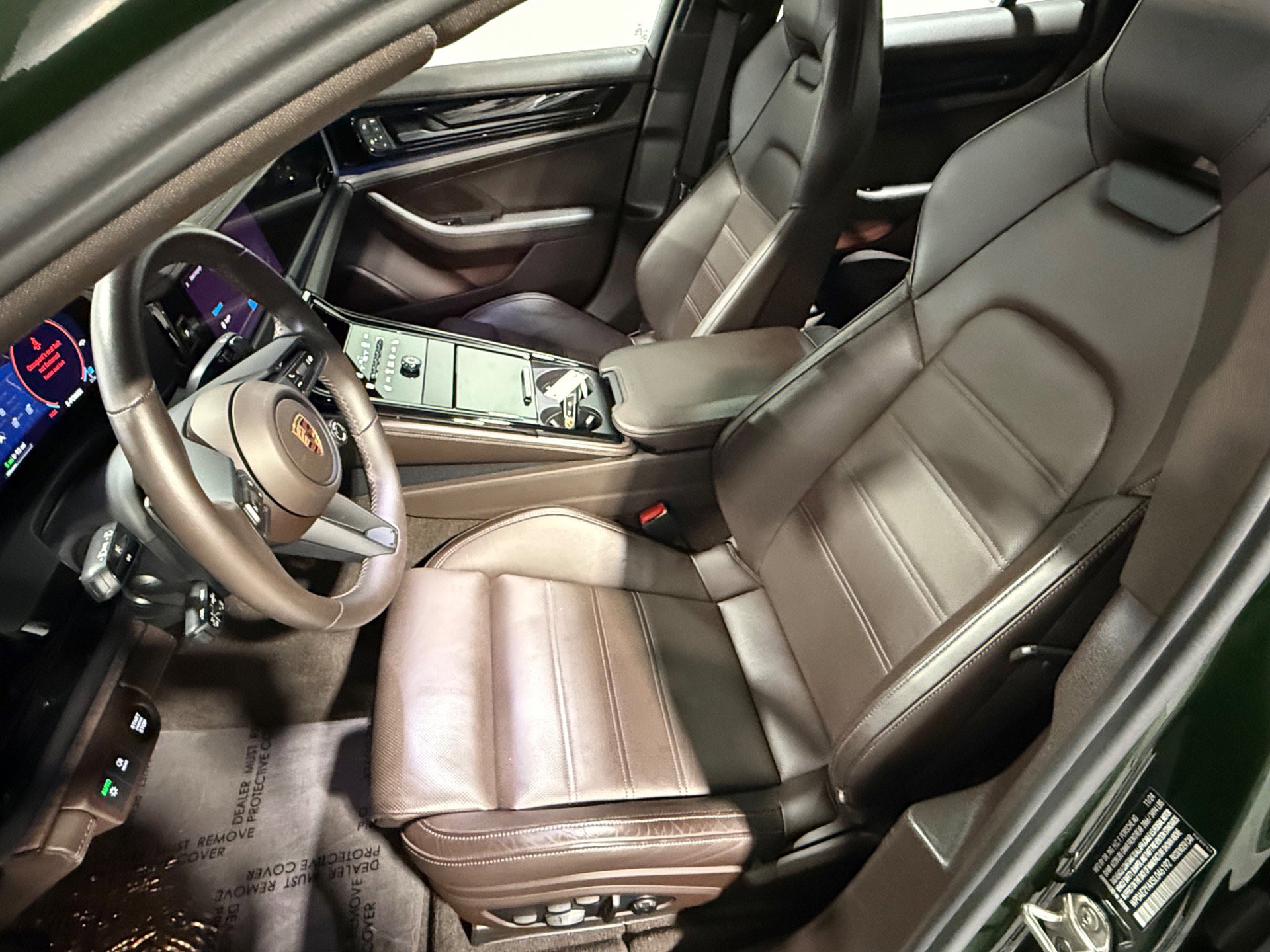 Used 2025 Porsche Panamera 4 image 27