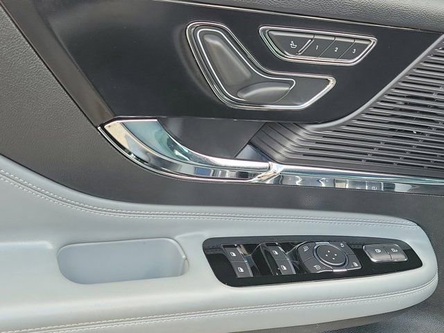 Certified 2022 Lincoln Corsair FWD image 22