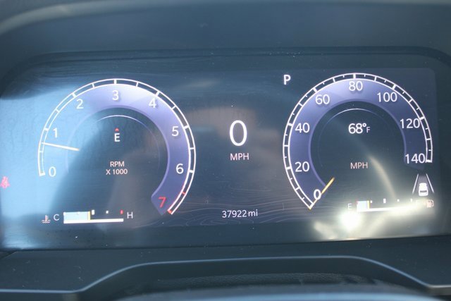 Used 2023 Jeep Grand Cherokee Altitude image 15