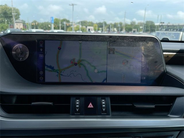 Used 2019 Lexus ES 300h w/ Premium Package image 17