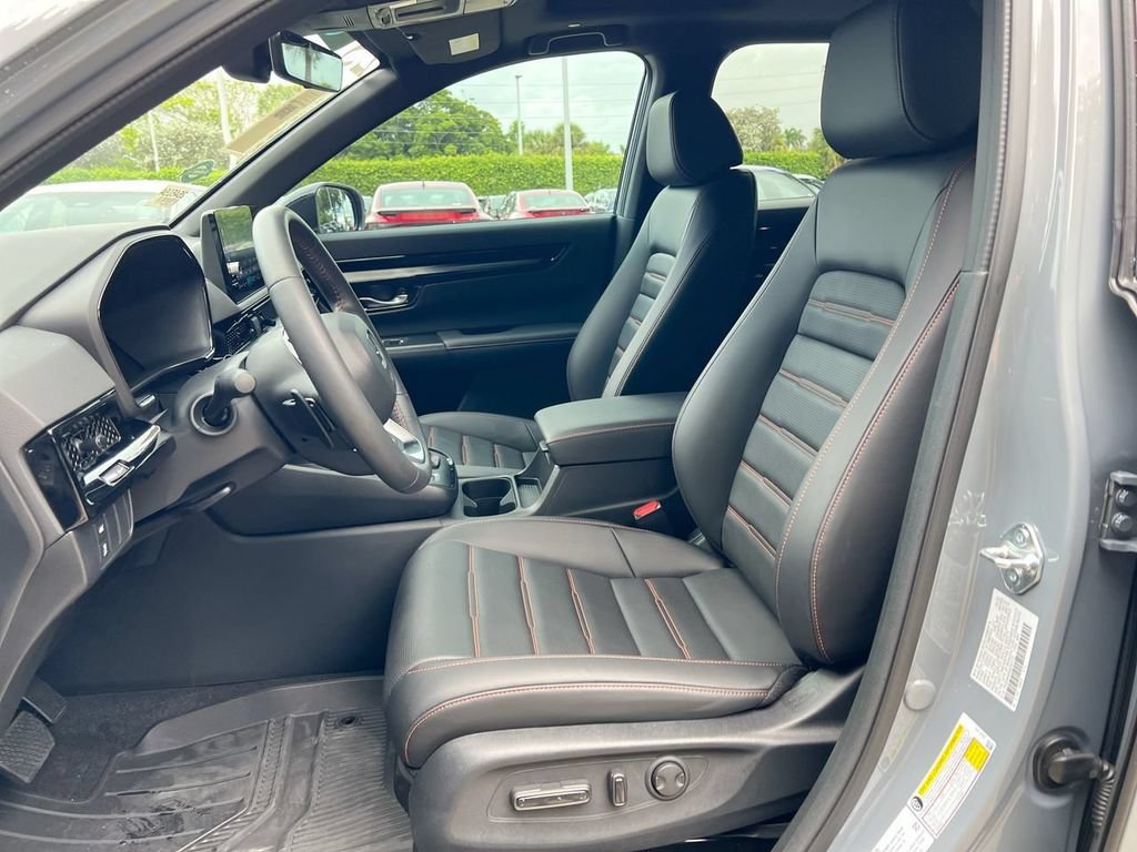 Used 2025 Honda CR-V Sport Touring image 12